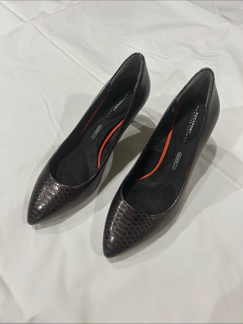 Rockport Women's Pointed Pump in Dark Metallic Grey-Brown